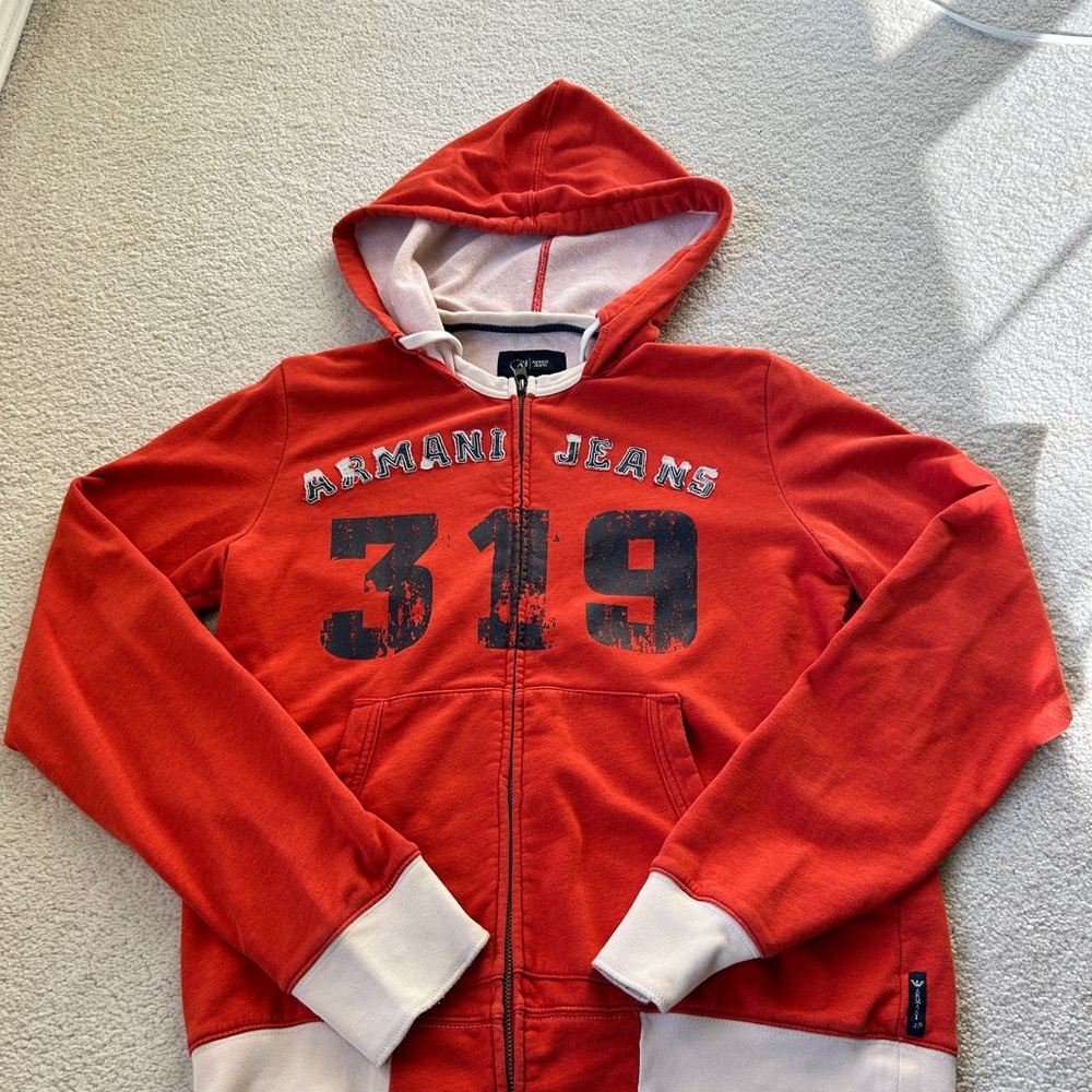 NWOT/ ARMANI Jeans man hoodie. Orange size M